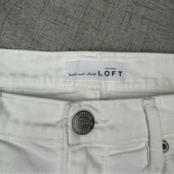 Loft White Denim Roll Cuff Jean Shorts Size 2 - Picture 8 of 10